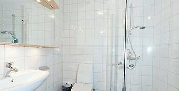 Uppsala Vandrarhem & Hotel Stoccolma Esterno foto